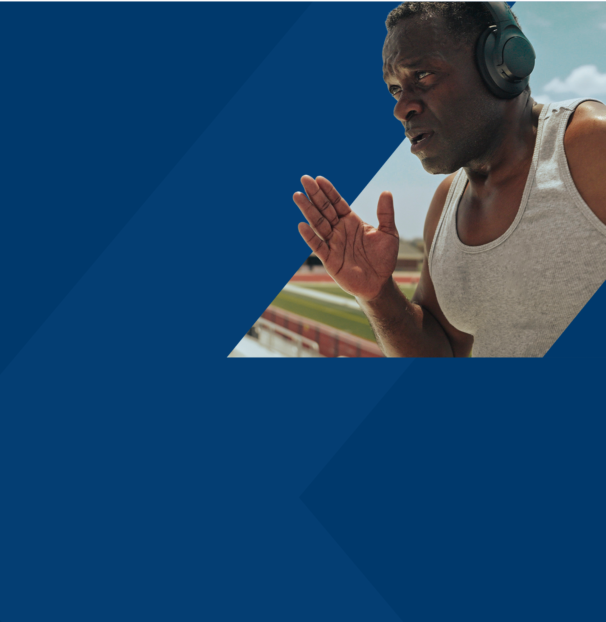 PYLARIFY patient Paul Running Paul, a PYLARIFY patient, running outside with headphones on